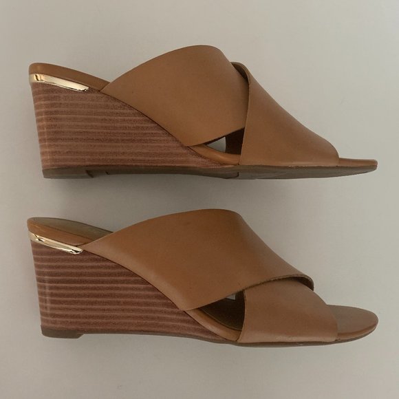 NWOT Franco Sarto Memphis Leather Wedge Sandal US Size 6.5 M - Picture 4 of 9